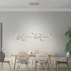LED-Pendelleuchte in messing-matt mit 4 geschwungenen Leuchtarmen mit Dimmfunktion strahlt warmweiß