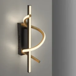 LED Wandleuchte schwarz messing dimmbar in 3 Stufen geschwungen