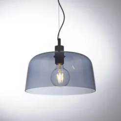 Pendelleuchte, rauchfarbenes Glas, stillvolle Optik