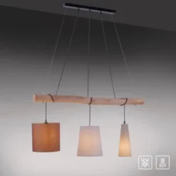 Pendelleuchte, schwarz, 3 Leuchtköpfe, Holzbalken geschwungen, E27 Fassung